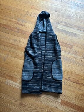 Capote sweater vest
